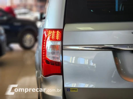 TOWN & COUNTRY 3.6 Touring V6 24V