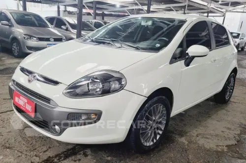 Fiat PUNTO 1.6 ESSENCE 16V FLEX 4P MANUAL 4 portas