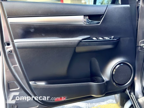 HILUX 2.8 D-4D TURBO DIESEL CD SRX 4X4 AUTOMÁTICO