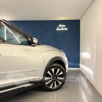 KICKS SV 1.6 16V FlexStar 5p Aut.