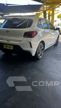 Onix Hatch 1.0 12V 4P FLEX LT