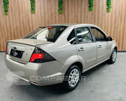 FIESTA 1.6 MPI Sedan 8V