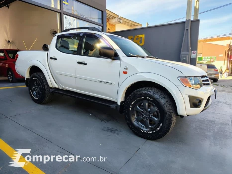 L200 Triton HLS 2.4 Flex 16V CD Mec.