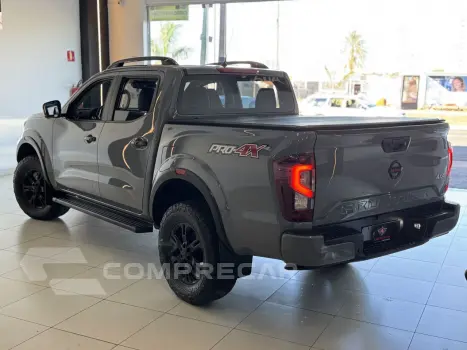 Frontier 2.3 16V PRO4X CABINE DUPLA 4X4 BI-TURBO DIESEL AUTO