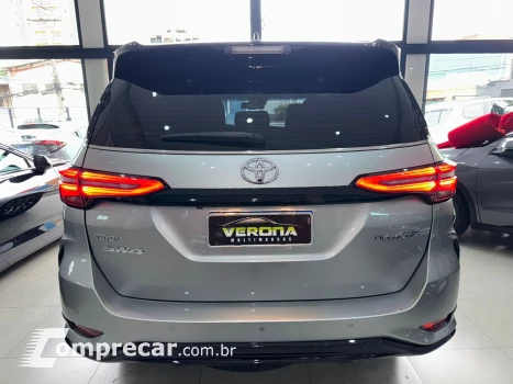 HILUX SW4 2.8 SRX Diamond 4X4 7 Lugares 16V Turbo Intercoole