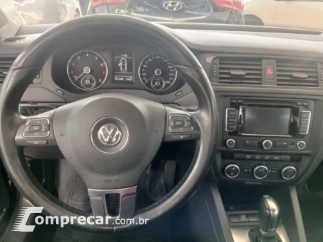 JETTA - 2.0 COMFORTLINE 4P TIPTRONIC