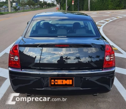 300 C 5.7 Hemi Sedan V8 16V