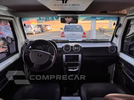 T-4 4x4 3.0 TB Int. Cap. Rígida Diesel