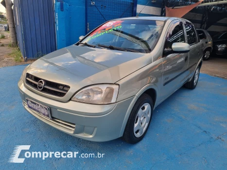 CORSA 1.8 MPFI Maxx Sedan 8V