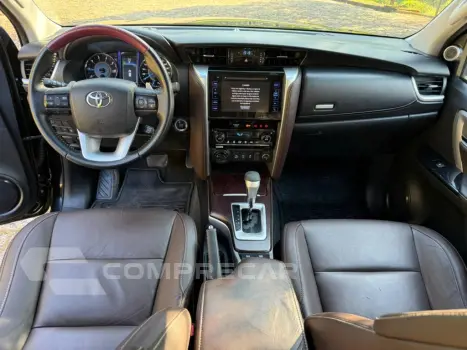 HILUX SW4 2.8 SRX 4X4 7 LUGARES 16V TURBO INTERCOOLER DIESEL