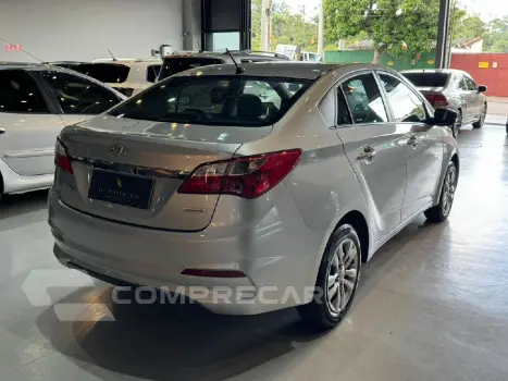 HB20S 1.6 COMFORT PLUS 16V FLEX 4P AUTOMATICO