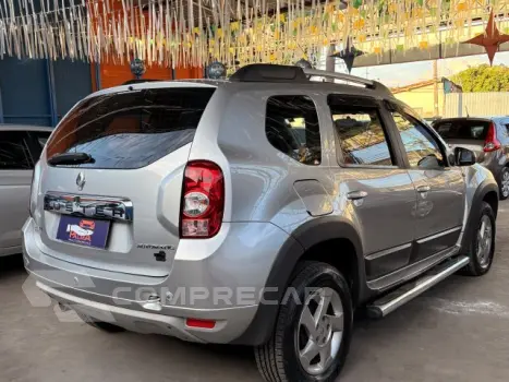 DUSTER - 2.0 DYNAMIQUE 4X2 16V 4P AUTOMÁTICO