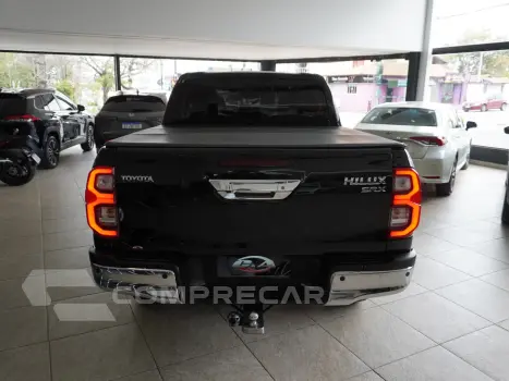 HILUX 2.8 D-4D TURBO DIESEL CD SRX 4X4 AUTOMÁTICO