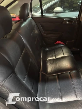ASTRA 2.0 MPFI Advantage 8V