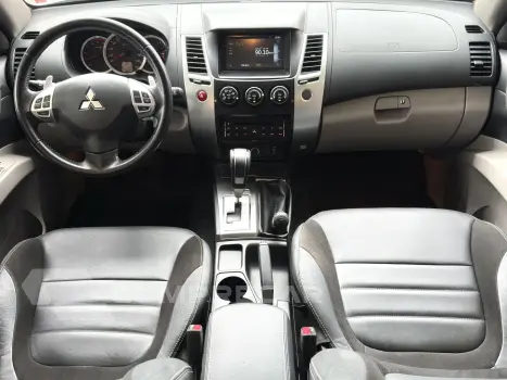 PAJERO 3.2 HPE 4X4 7 LUGARES 16V TURBO INTERCOOLER DIESEL 4P