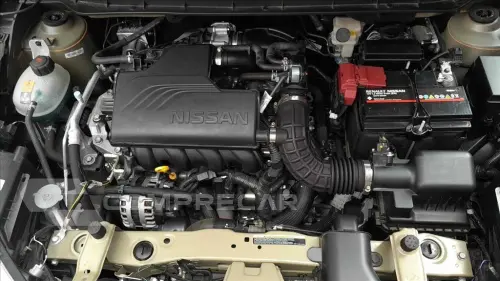 KICKS PLAY 1.6 16V FLEXSTART SENSE XTRONIC