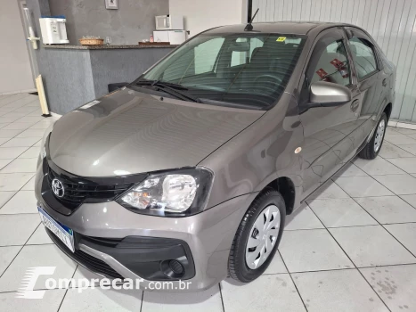 Toyota ETIOS 1.5 X Sedan 16V 4 portas