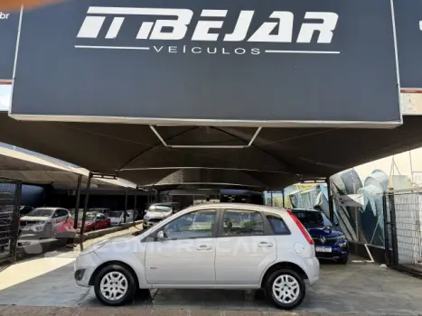 FORD FIESTA HATCH - 1.6 MPI HATCH 8V 4P MANUAL 4 portas