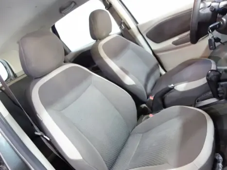 SPIN - 1.8 ADVANTAGE 8V 4P AUTOMÁTICO