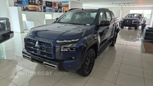 Mitsubishi L200 TRITON 2.4 16V Turbo Sport Hpe-s CD 4X4 4 portas