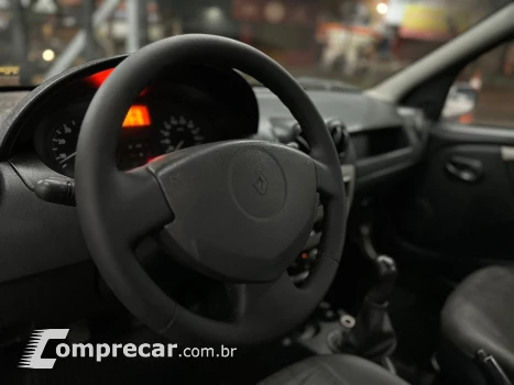Renault LOGAN 1.0 EXPRESSION UP 16V FLEX 4P MANUAL 4 portas