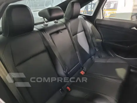 JETTA R-Line 250 TSI 1.4 Flex 16V Aut.