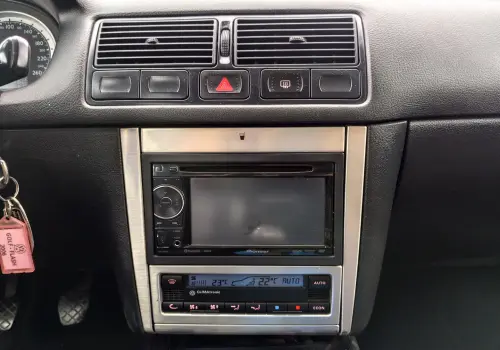 GOLF 1.6 MI FLASH 8V FLEX 4P MANUAL