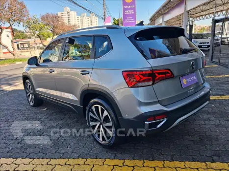 TAOS 1.4 250 TSI TOTAL FLEX HIGHLINE AUTOMÁTICO