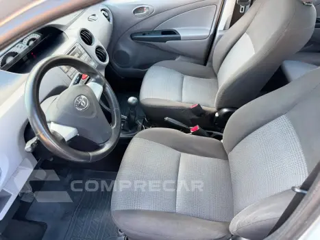 ETIOS XS Sedan1.5 Flex 16V 4p Mec.