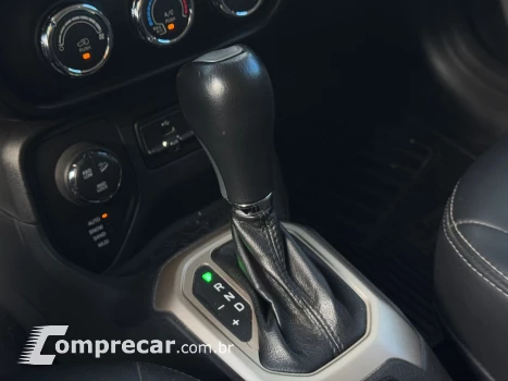 RENEGADE 2.0 16V Turbo Sport 4X4
