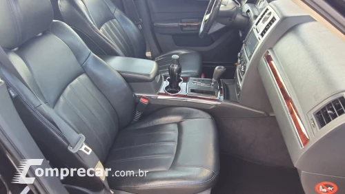 300 C 5.7 Hemi Sedan V8 16V