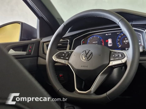 Volkswagen NIVUS 1.0 200 TSI Highline 4 portas