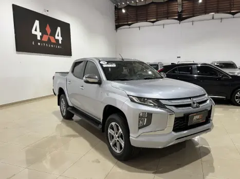 L200 TRITON 2.4 16V Turbo Sport HPE CD 4X4