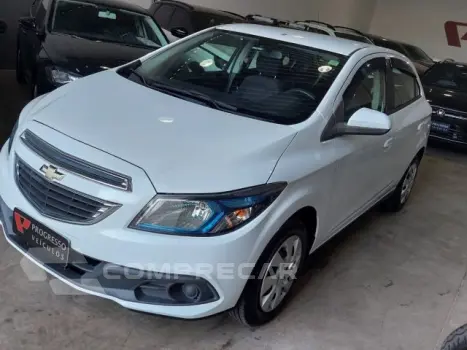 CHEVROLET ONIX - 1.4 MPFI LT 8V 4P MANUAL 4 portas