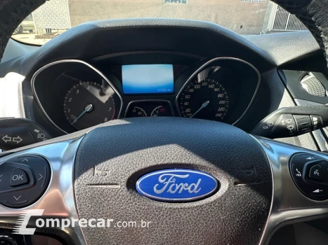 FOCUS 2.0 Titanium Sedan 16V
