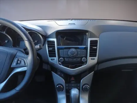 CRUZE 1.8 LT 16V FLEX 4P MANUAL