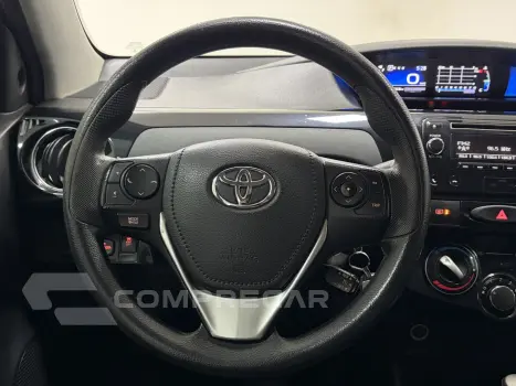 ETIOS 1.5 X PLUS SEDAN 16V FLEX 4P AUTOMÁTICO