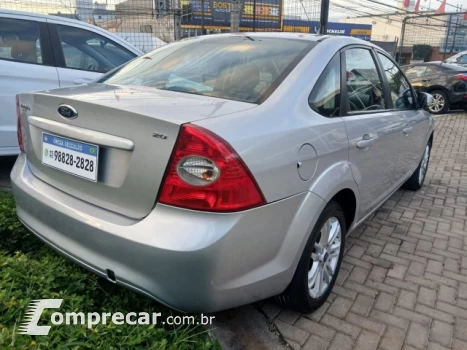 FOCUS SEDAN - 2.0 GLX SEDAN 16V 4P MANUAL