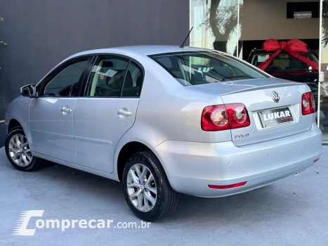 POLO SEDAN 1.6 MI 8V
