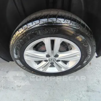 Volkswagen Polo 1.6 MSI Flex 5P