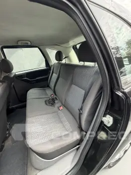 MERIVA 1.8 MPFI JOY 8V