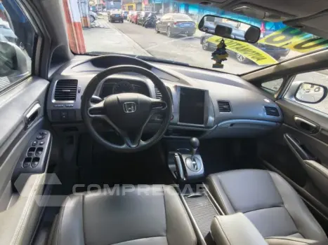 CIVIC - 1.8 LXS 16V 4P AUTOMÁTICO