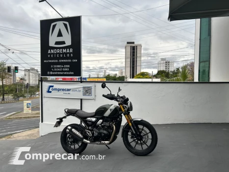 Triumph Scrambler 400 X