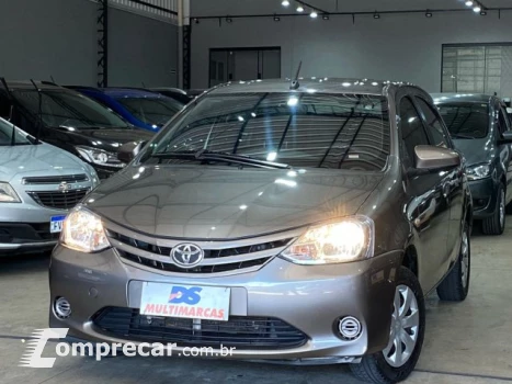 Toyota ETIOS HATCH - 1.5 XS 16V 4P AUTOMÁTICO 4 portas