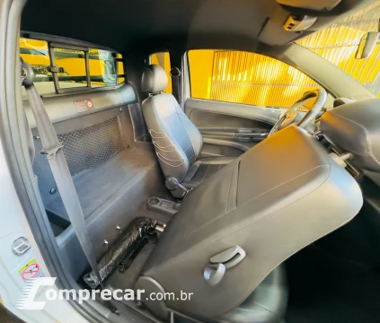 Volkswagen SAVEIRO 1.6 Cross CE 8V 4 portas