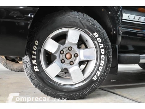 S10 - 2.4 MPFI EXECUTIVE 4X2 CD 8V 4P MANUAL