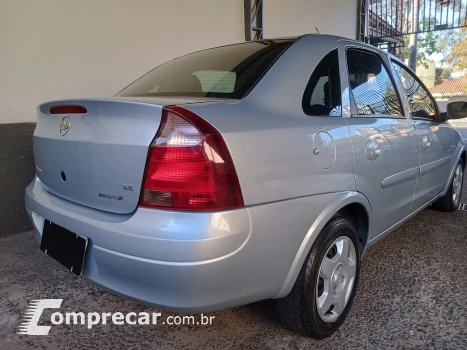 CORSA 1.4 MPFI Premium Sedan 8V