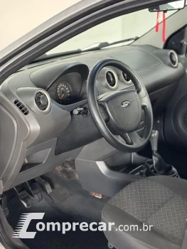 Fiesta Sed. Personnalité 1.0 8V 4p