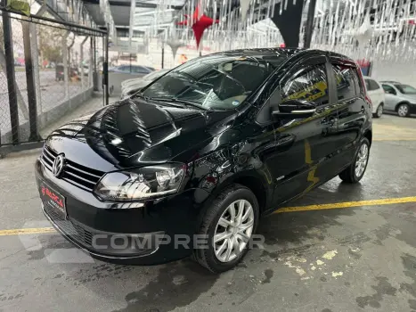 Volkswagen FOX 1.0 MI 8V FLEX 4P MANUAL 4 portas