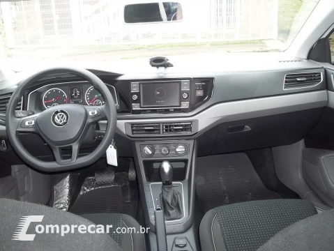 Volkswagen POLO 1.0 200 TSI Comfortline 4 portas